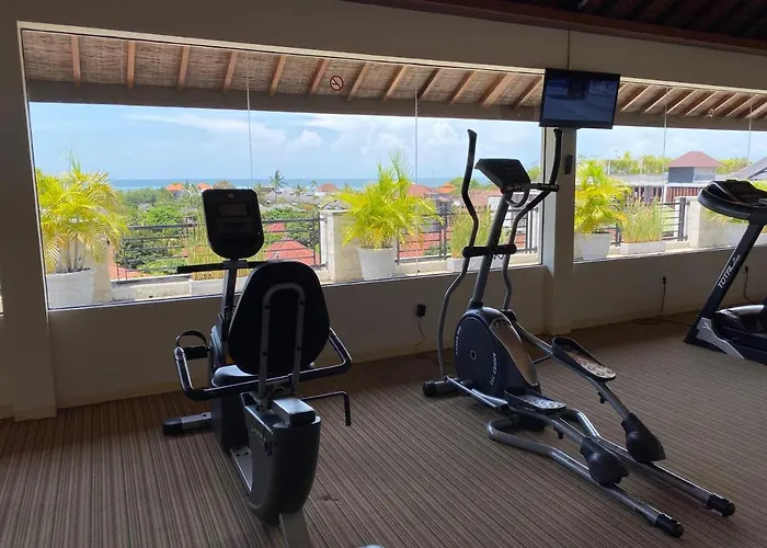 アパート Stylish 2 Bedroom Penthouse Apt, Newly Refreshed, 50 Mbps, Pool, Gym, Resto クタ