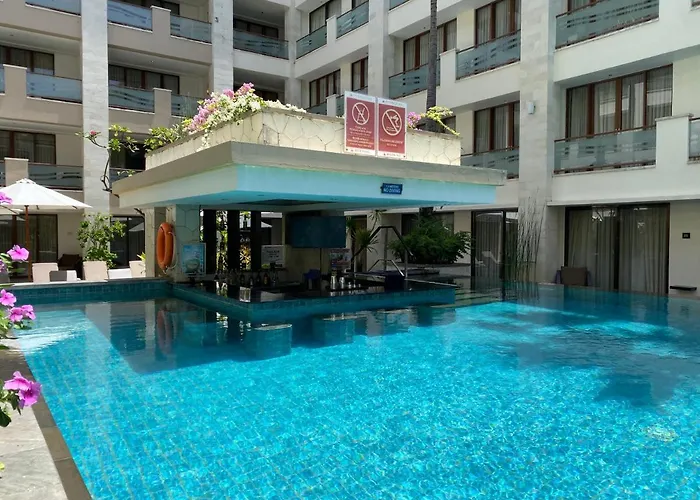 アパート Stylish 2 Bedroom Penthouse Apt, Newly Refreshed, 50 Mbps, Pool, Gym, Resto クタ